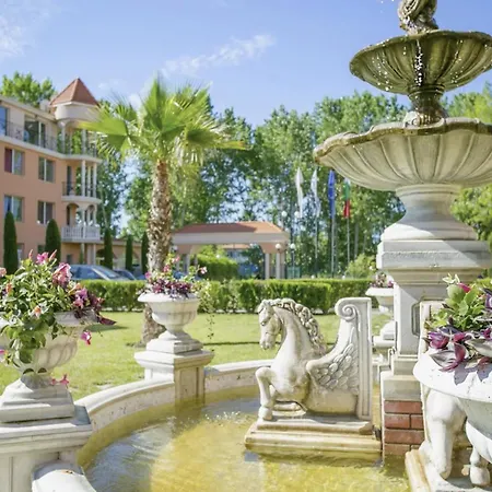 Apartment Front Luxury *