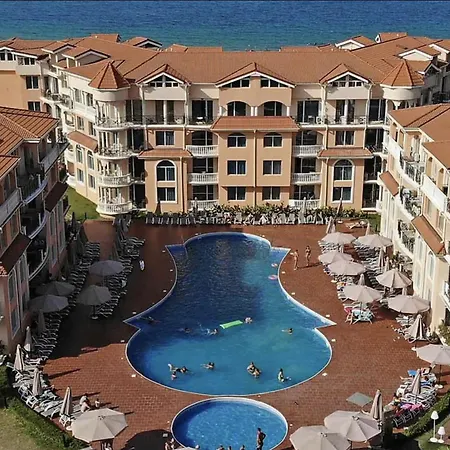 Apartment Front Luxury